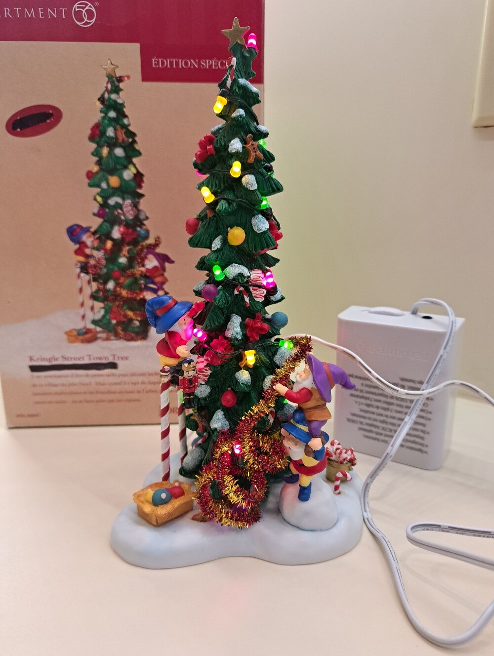 Dept 56 Kringle Street Town Tree NORTH POLE /EUC/WORKS PERFECTLY